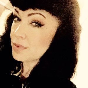 Meet your Posher, Valerie